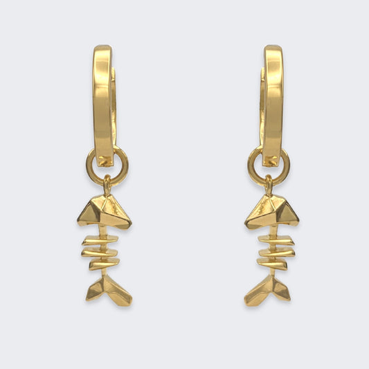 mars fish bone huggie hoop earrings in 18k gold vermeil pair (front view)