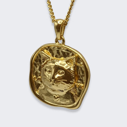 lars cat coin necklace in 18k gold vermeil (left side view)