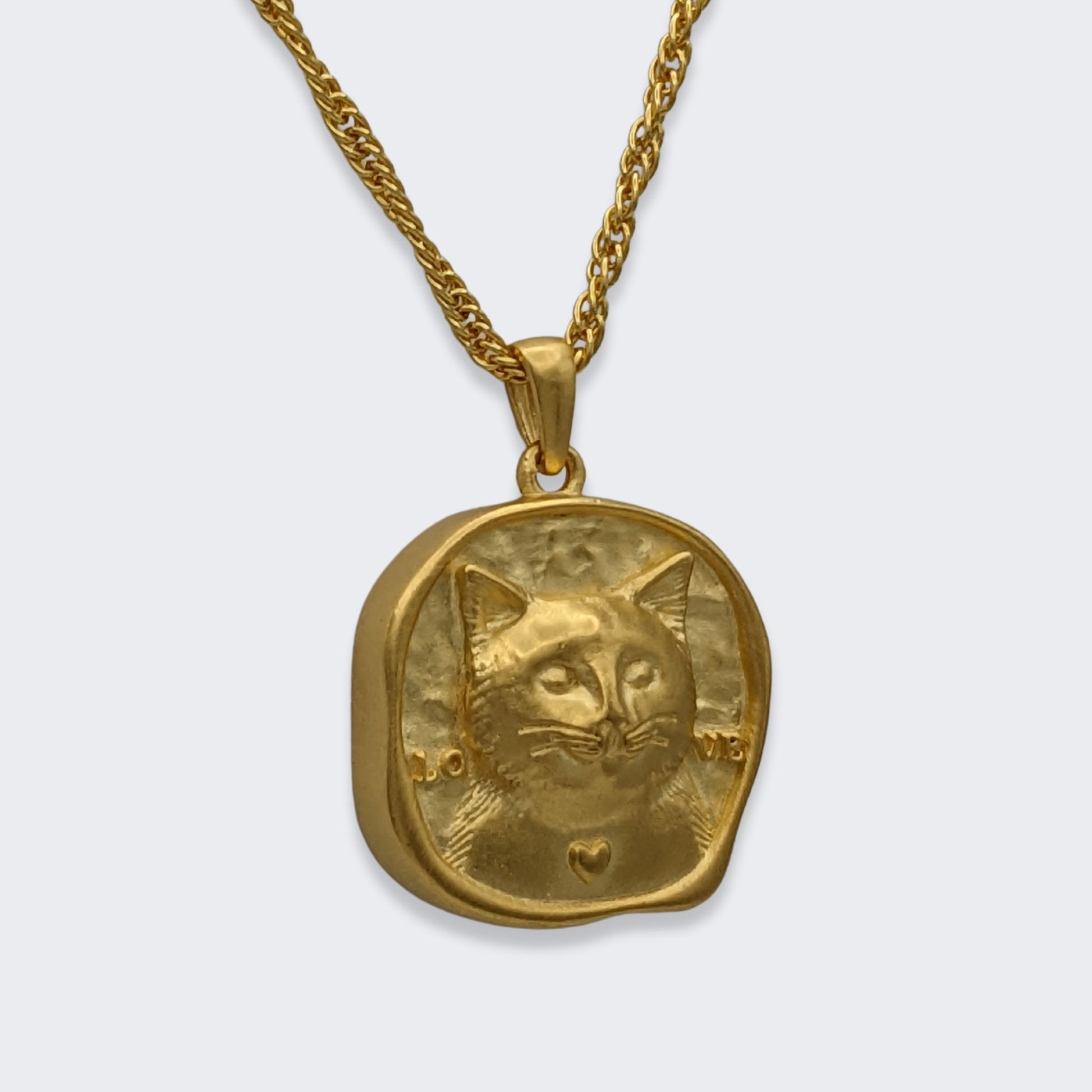 lars reversible cat coin necklace in 18k gold vermeil (right side view)