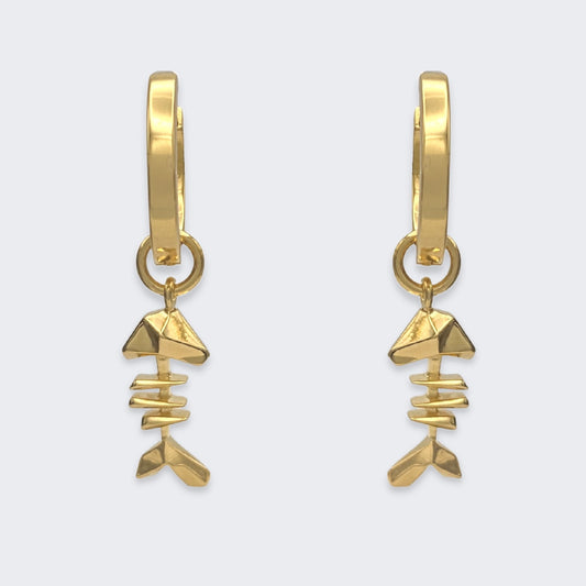 mars fish bone huggie hoop earrings in 18k gold vermeil pair (front view)